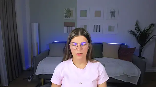 AnnaThorne live
