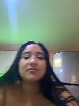 FoxySkye live