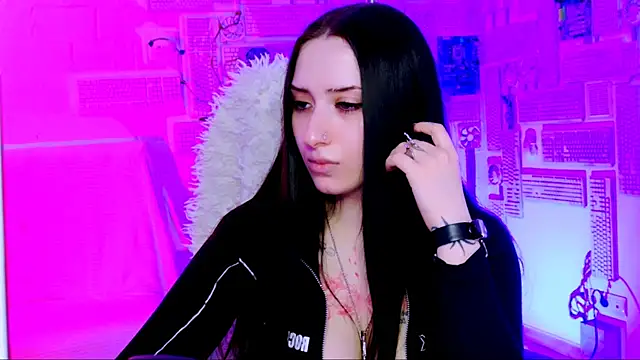 MonicaLowes profile