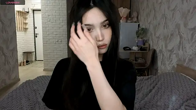 Qwami_Amie live