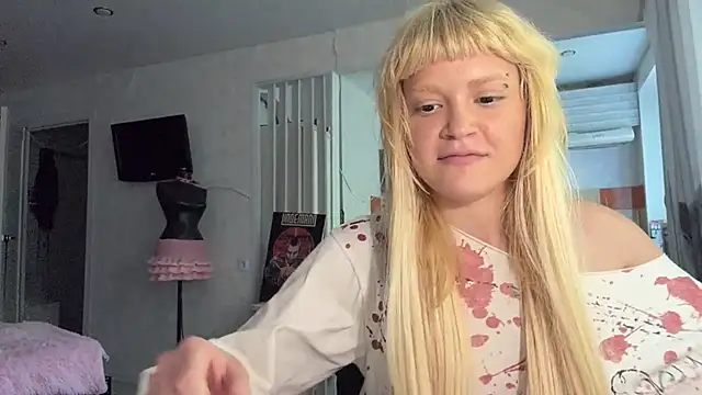 FreedaDeloach live