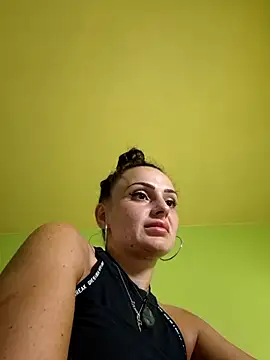 Caramellaa live