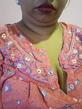 Ravina_patil1 live