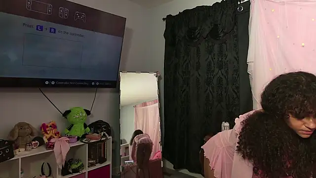 mia_hart live