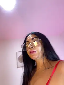 Mia_222 live