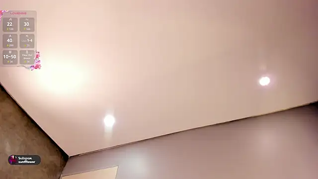 LissMonroe live