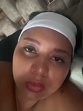 Ninibella live
