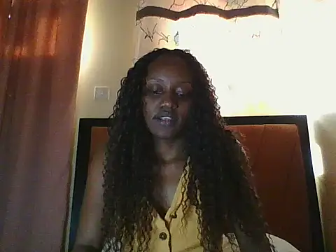 Nina_Maya live