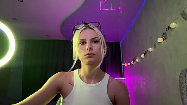 MirandaKunda live