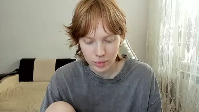 StellaDavis live