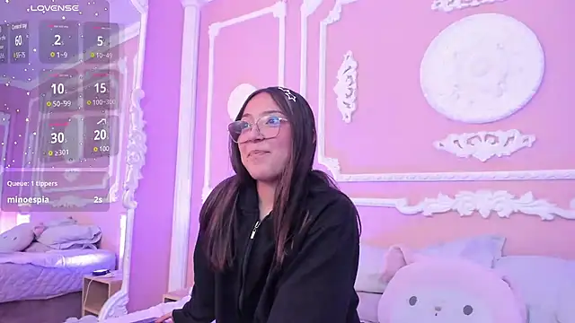 NinaSinclair live