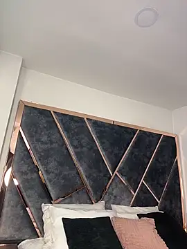 FoxySkye live