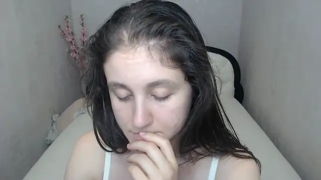 Holliy_Cooper live