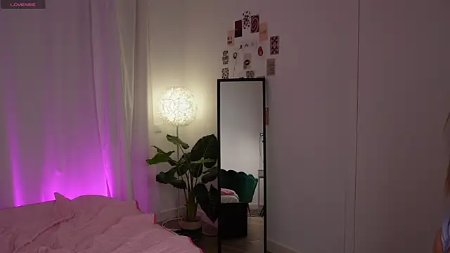 HelloKikky live