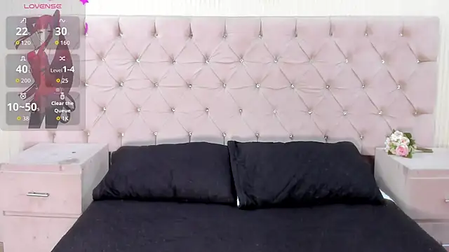 ZarinaWynne live