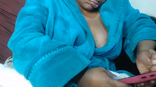 BustyNina41 live