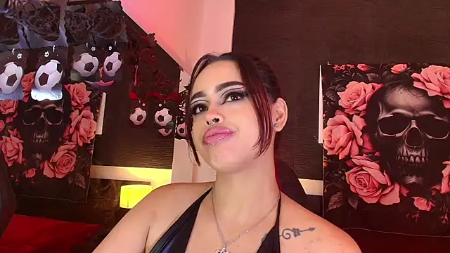 EvaaFoxxy1 live