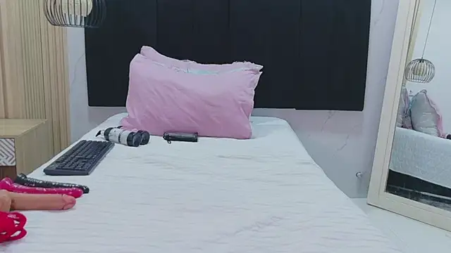cutepetitee live