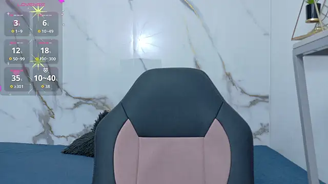 Lindsey8 live