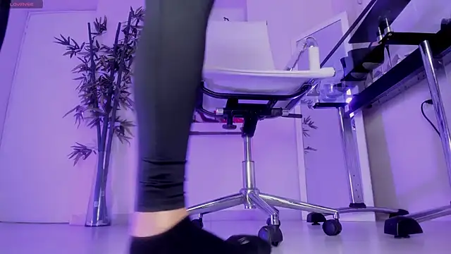 hannah_howeell__ live