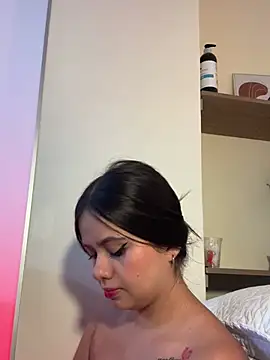 thamiina__ live