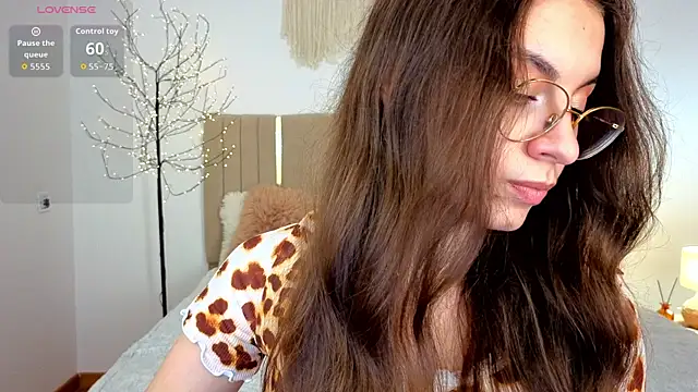 Real_cutie1 live