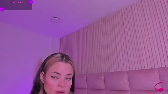 HannaRhodes live