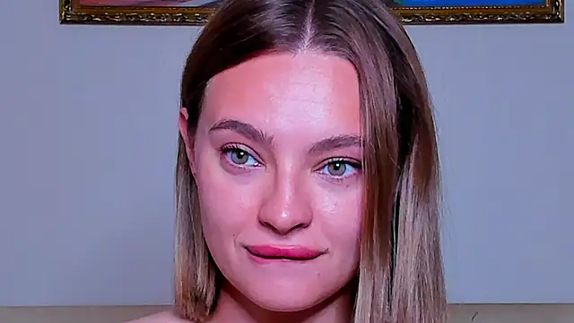 OliviaReece live