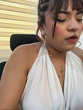 AngieRousse live