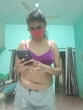 naughty-nishaa live