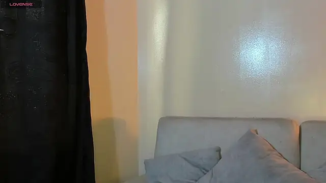 Isabella_collins- live