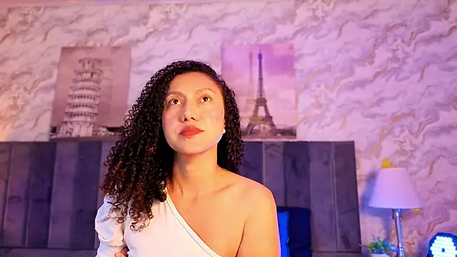 kiara-belle live