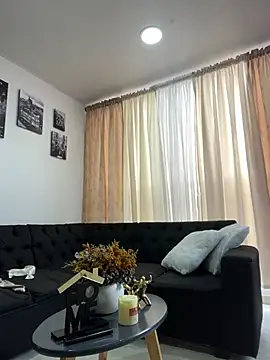 Pretty__Milf live