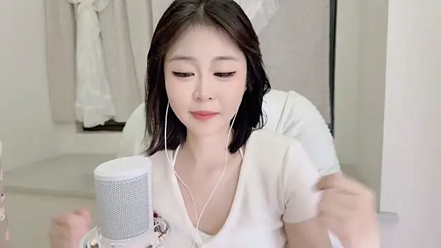 Onefiona live