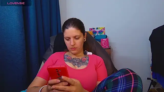Ann_mikela live