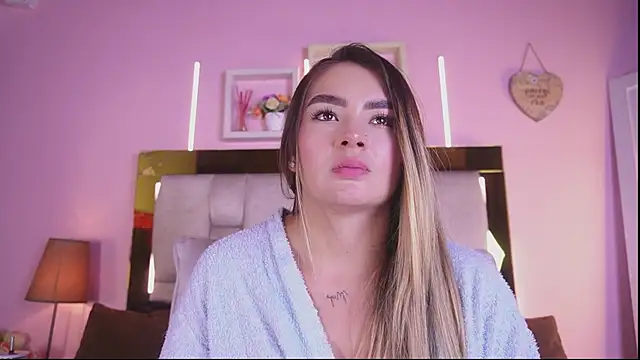 emmy_r live