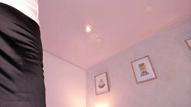 Caroline_dh live