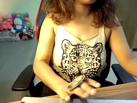 Zoyakaur live