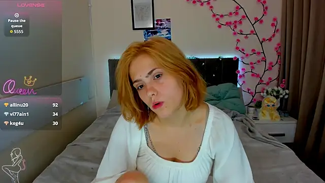DellaRows live