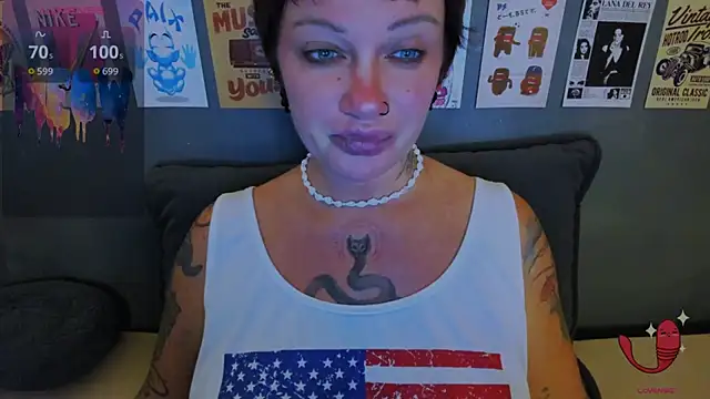 EllieOz live