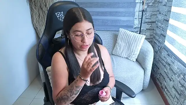 kaylavg live