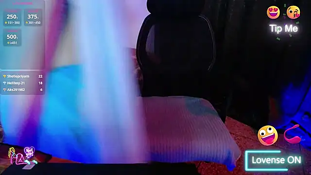 Hot_Hazel live