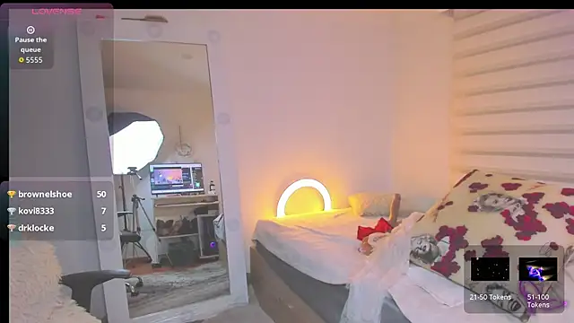 SharonVelvet live