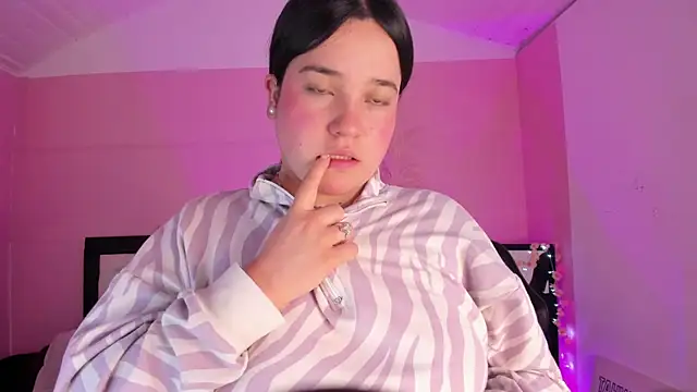 Julieth_Caandy live