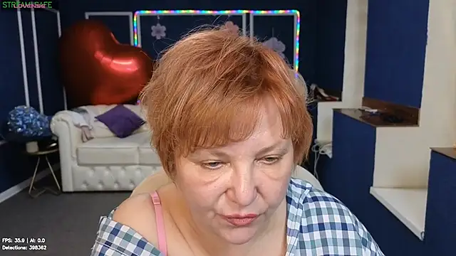 Kira_Kenett live