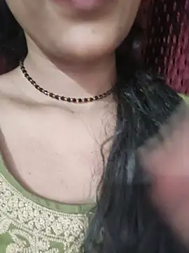 Eshwari_Chopra live