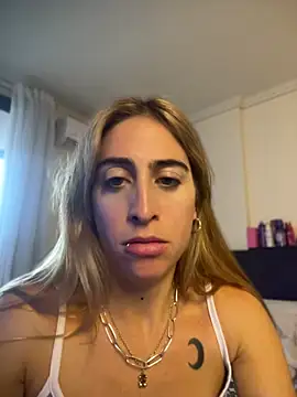 NicoleWilder live