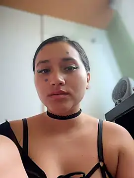Veronica_Wins_ live