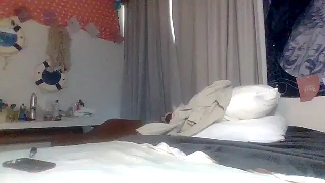 Dicksee_Left live