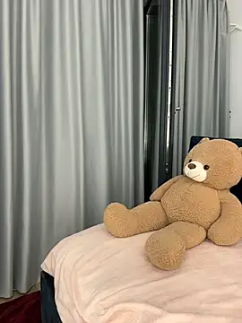 Mira_Luna live